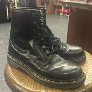 Dr. Martens Air Wear